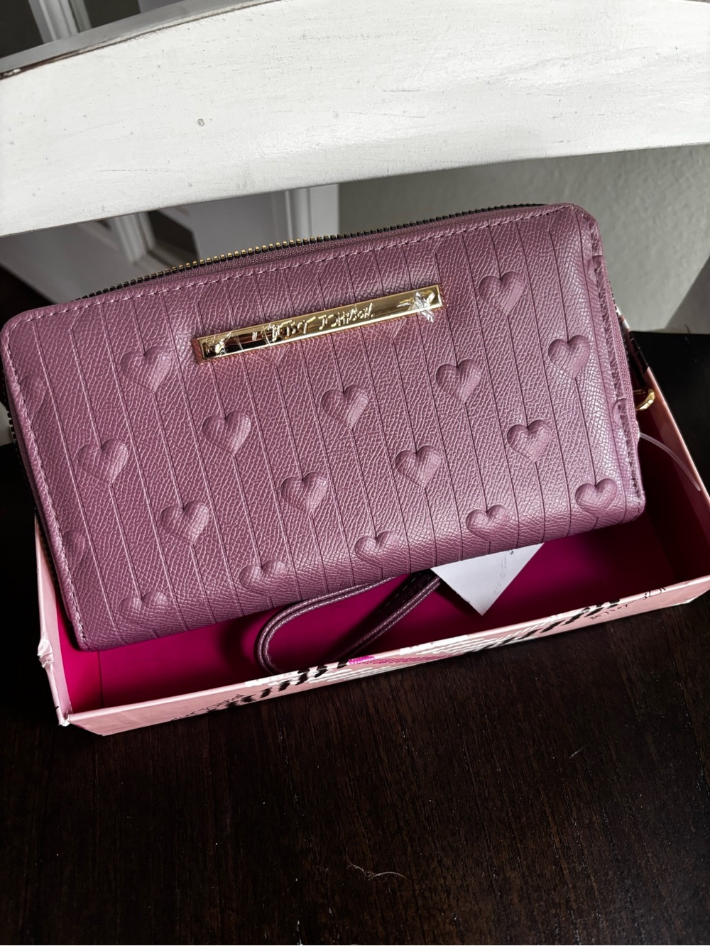 NWT Betsey Johnson Mauve Heart-Embossed Zip Wristlet NEW with Tags
